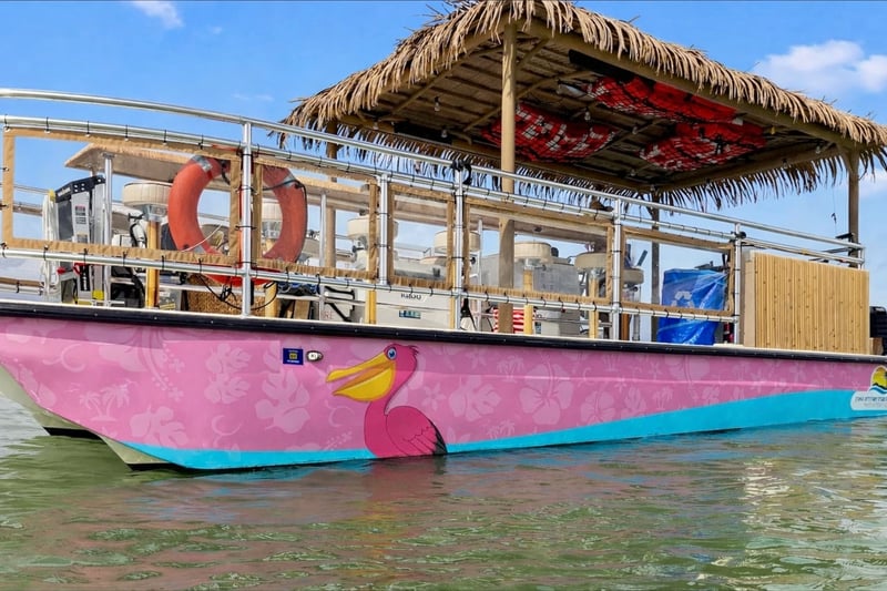 28' Event and Party Boat (18 Passengers) Image 2