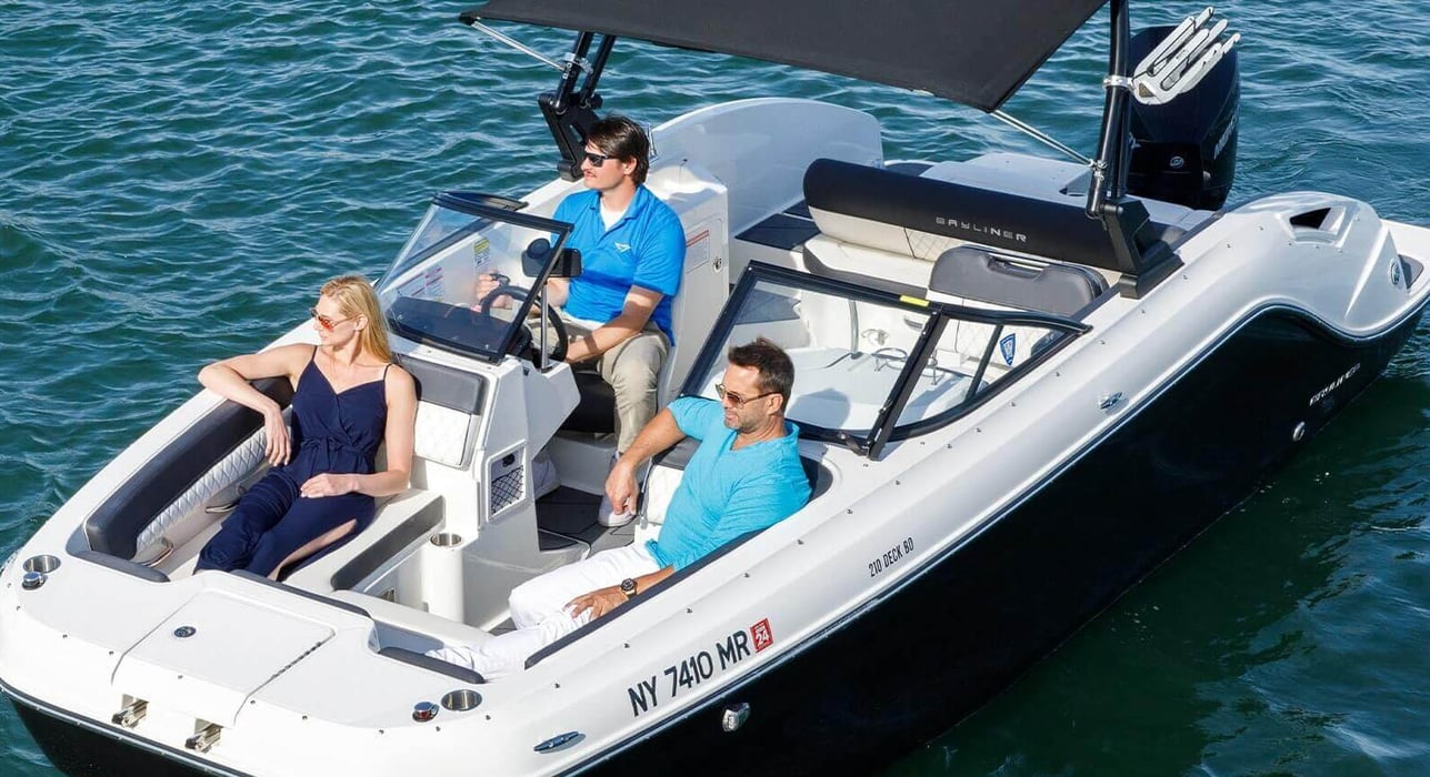 32' Sundancer + Seabob and 22' Bayliner Tie-Up (20 Guests)