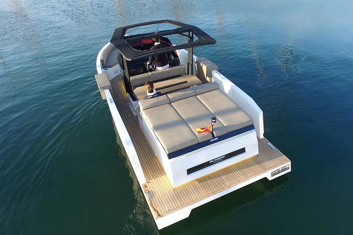boats-deantonioyachts-D28-Open-gallery-8