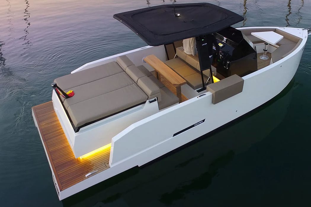 boats-deantonioyachts-D28-Open-gallery-9