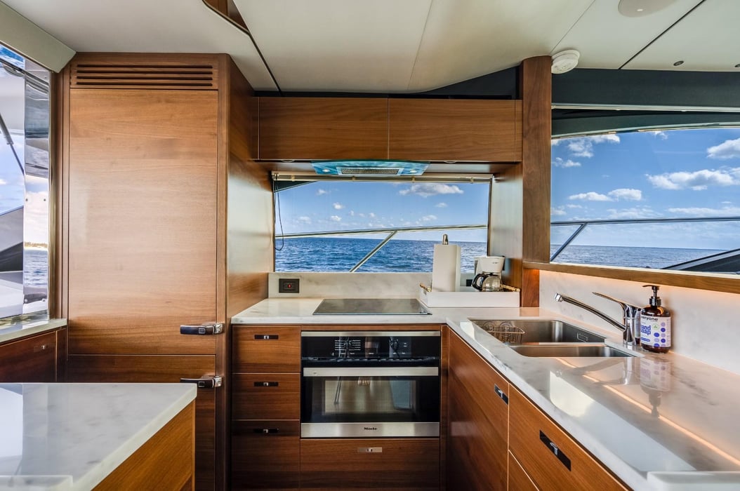 65' Princess - Sag Harbor