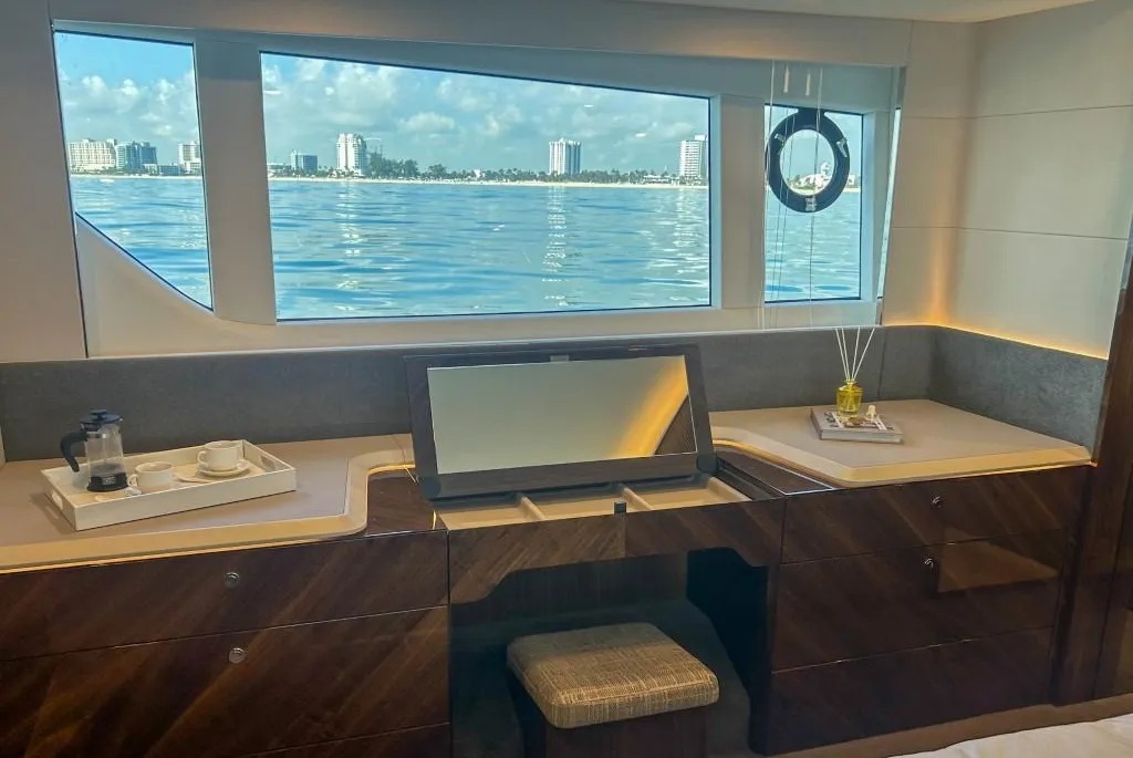 69-Squadron-Power-Yacht-14