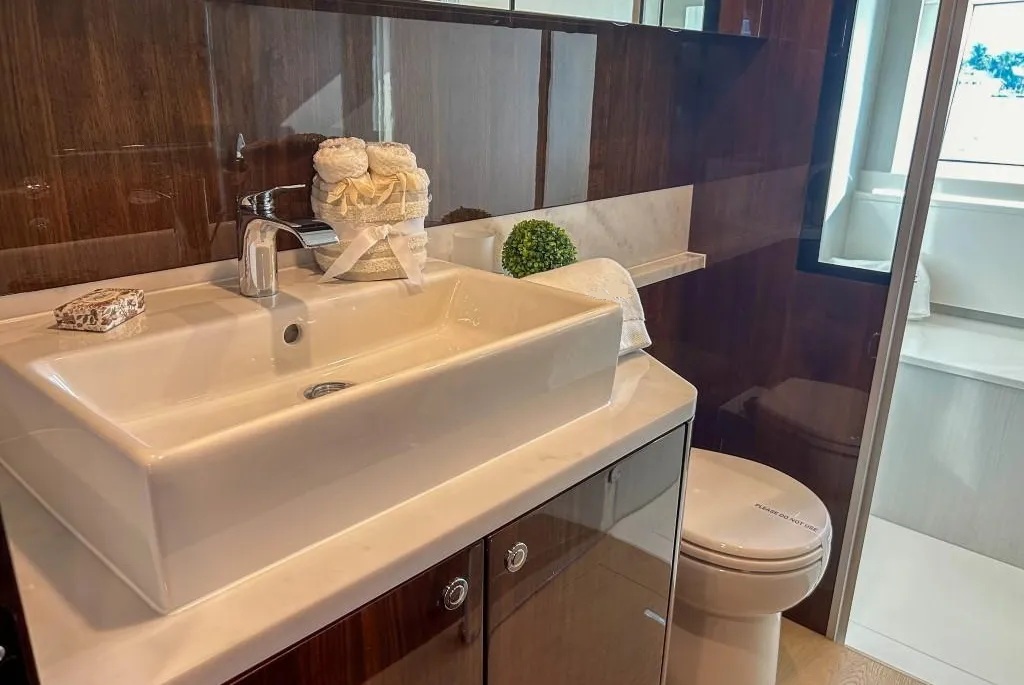 69-Squadron-Power-Yacht-21