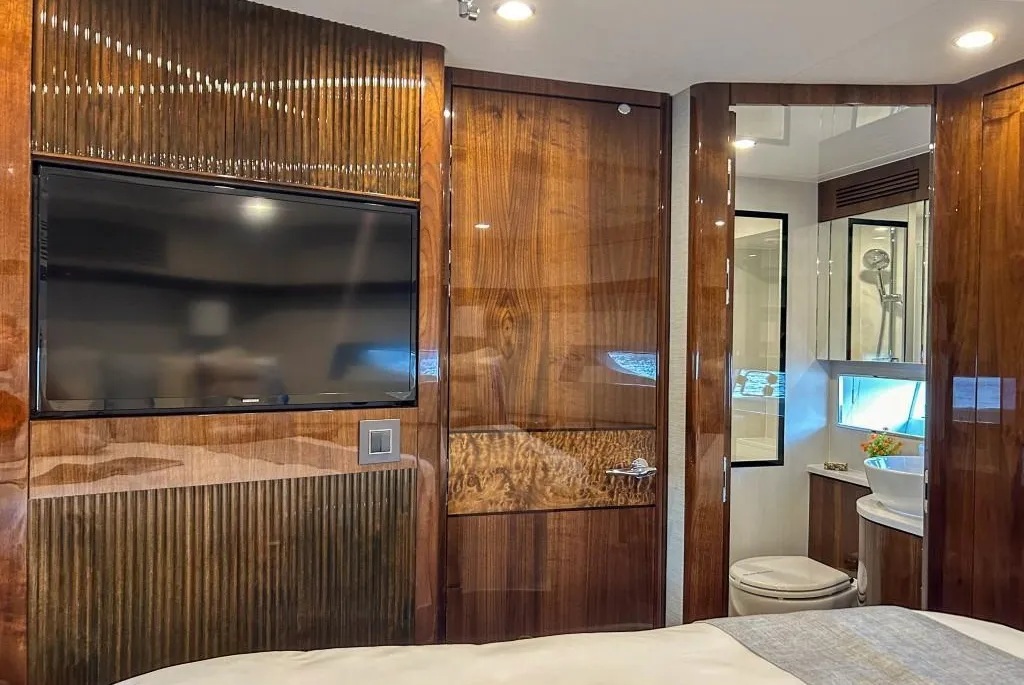 69-Squadron-Power-Yacht-24