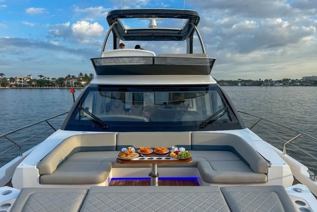 69-Squadron-Power-Yacht-32