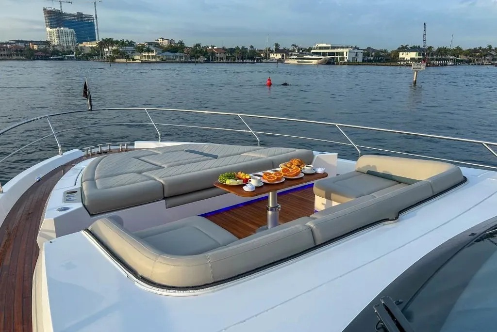 69-Squadron-Power-Yacht-33