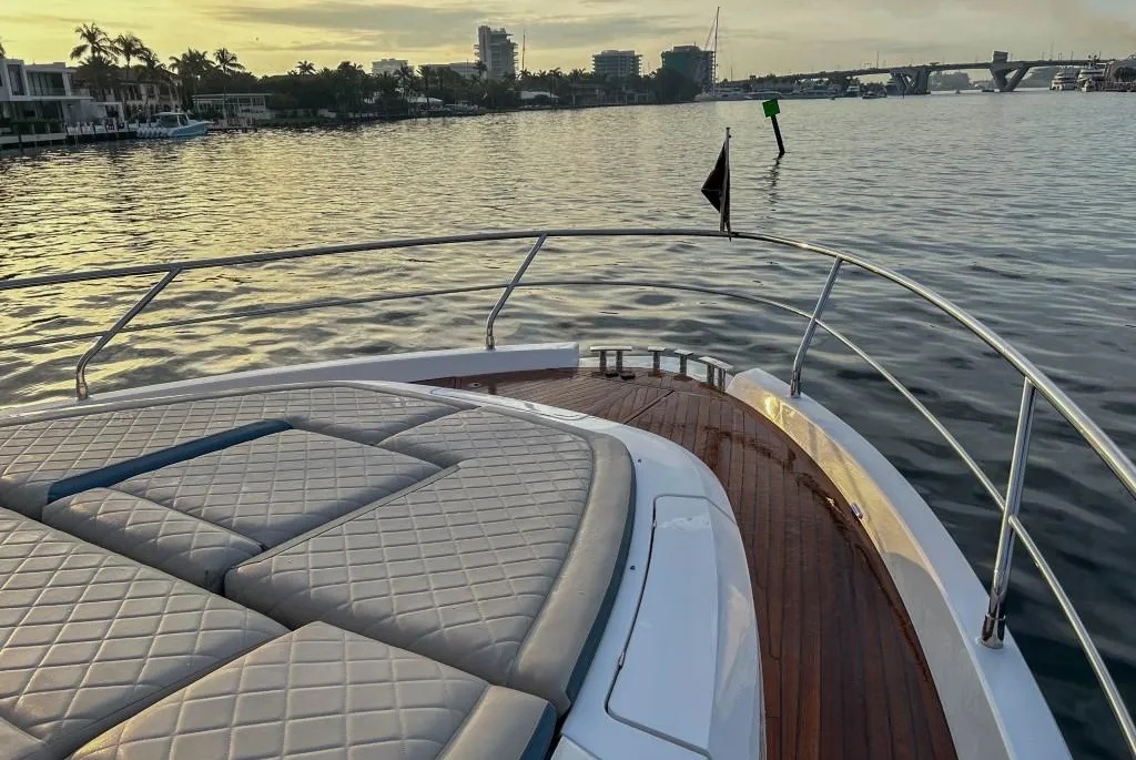 69-Squadron-Power-Yacht-35