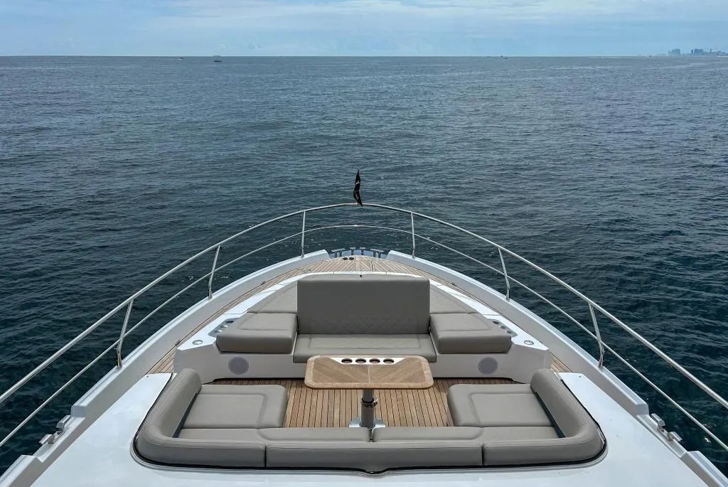 69-Squadron-Power-Yacht-36