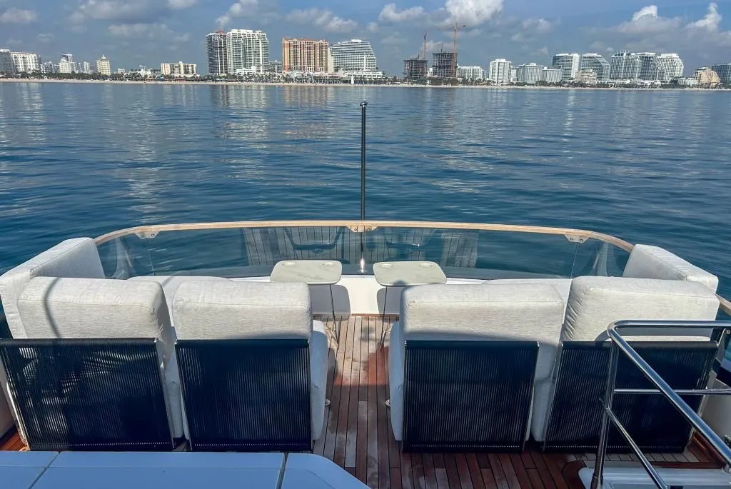 69-Squadron-Power-Yacht-39