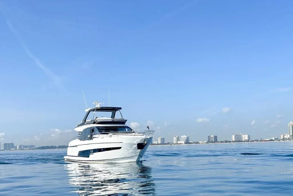 69-Squadron-Power-Yacht-6