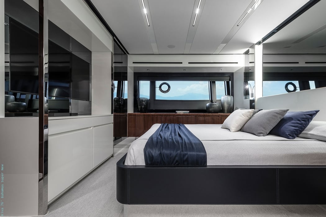 76_riva_yacht-23