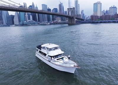 Yacht 79 Brooklyn Bridge