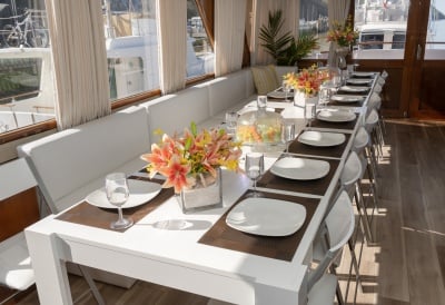 Yacht 79 dining table