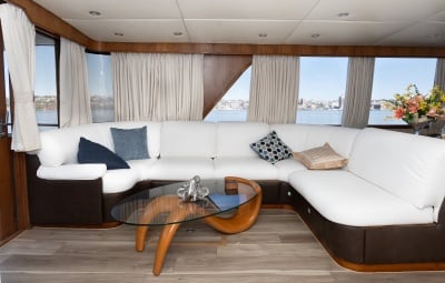 Yacht 79 salon setttee