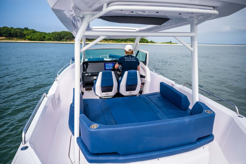 31' 2025 Axopar Sun Top (Sag Harbor) Image 4