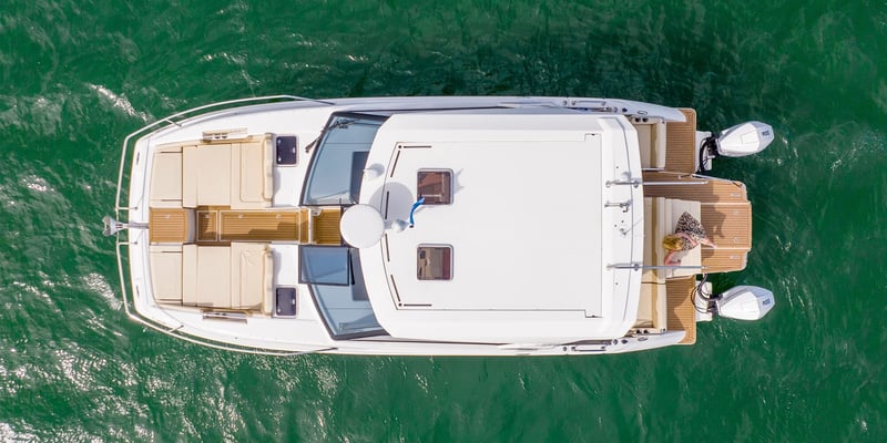 36' 2021 Aquila Catamaran + Seabob (Montauk) Image 4
