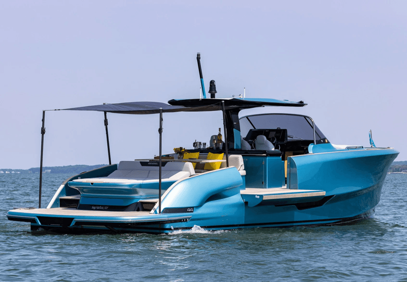 44' 2023 Solaris + Seabob Image 2