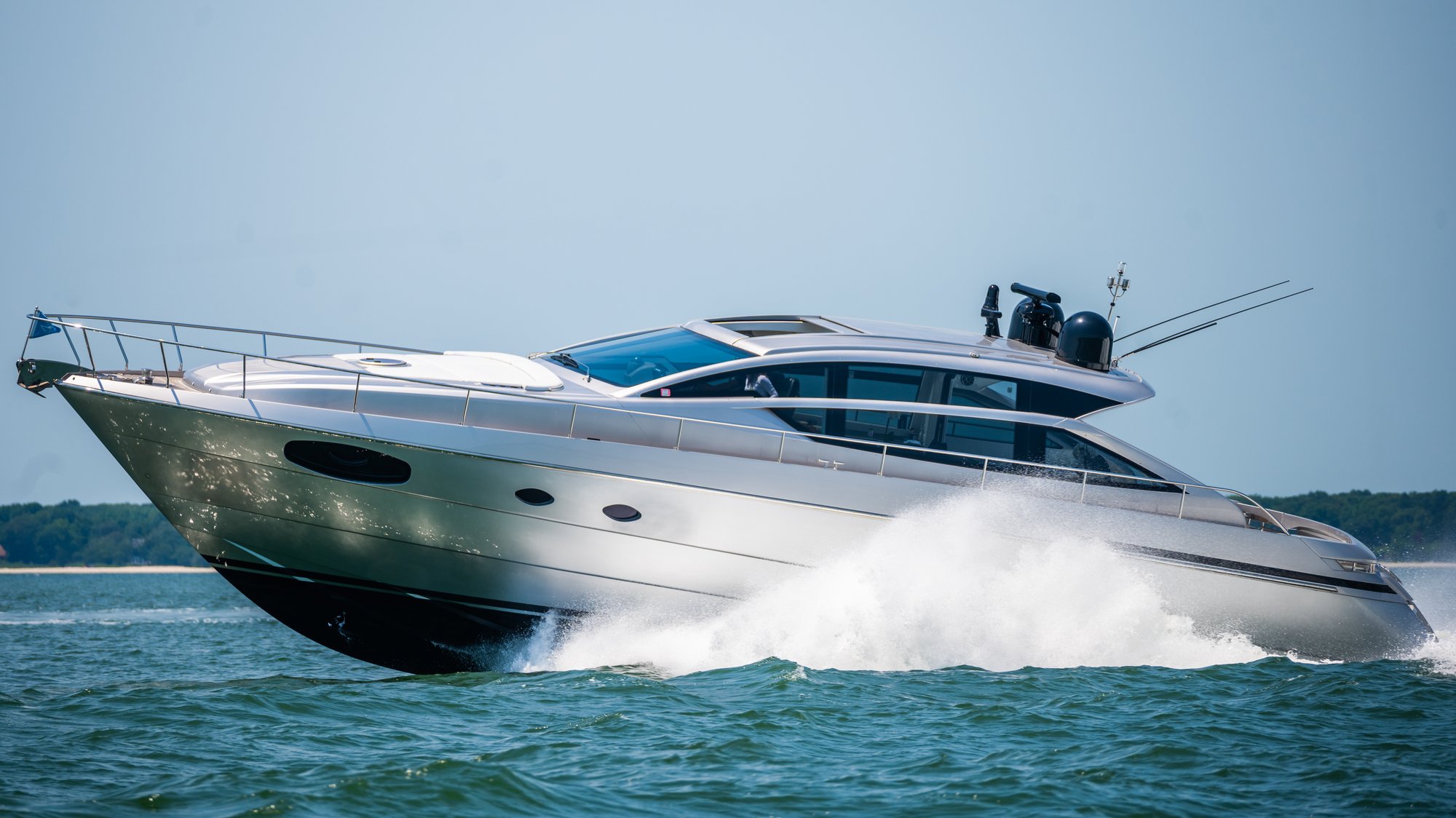 62' Pershing Yacht Charter in The Hamptons