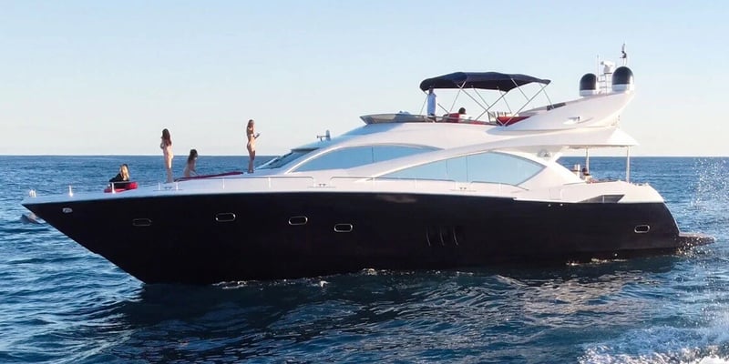 82' SUNSEEKER FLY - SFNY Image 2