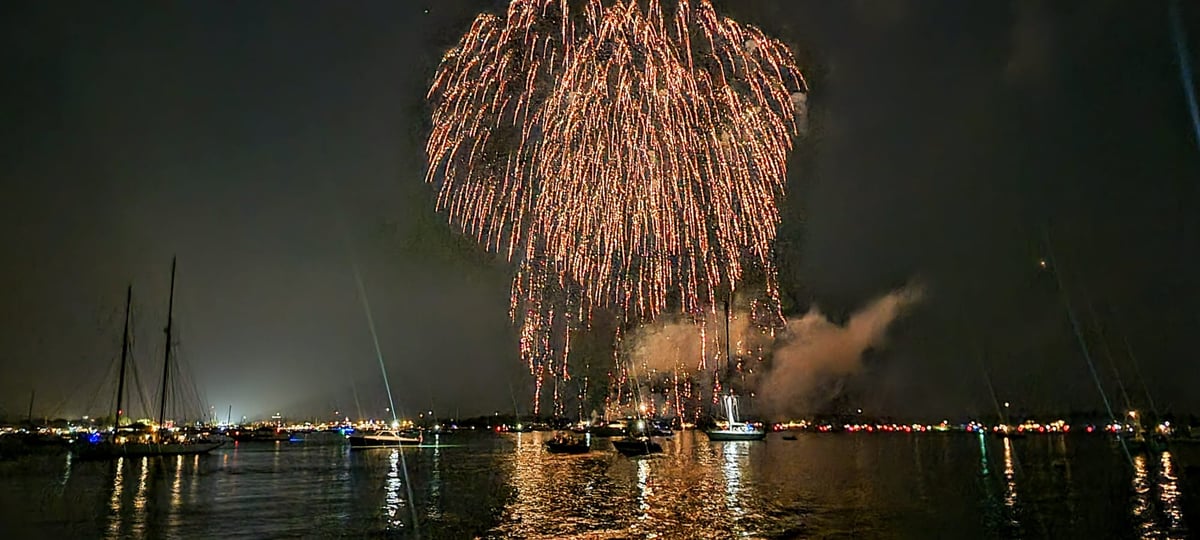 4th of july fireworks in the hamptons