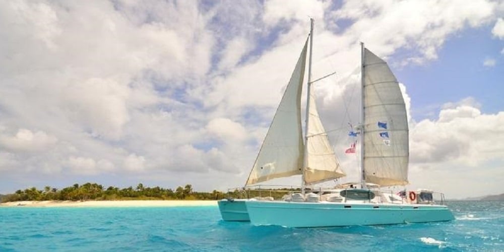 63 CATAMARAN04