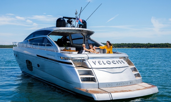 Why a luxury yacht is ideal for a photoshoot 