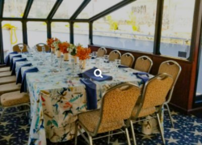 Yacht 93 bow set table and chairs