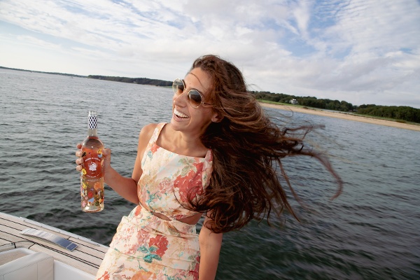 Have your luxury photoshoot on the water in the Hamptons