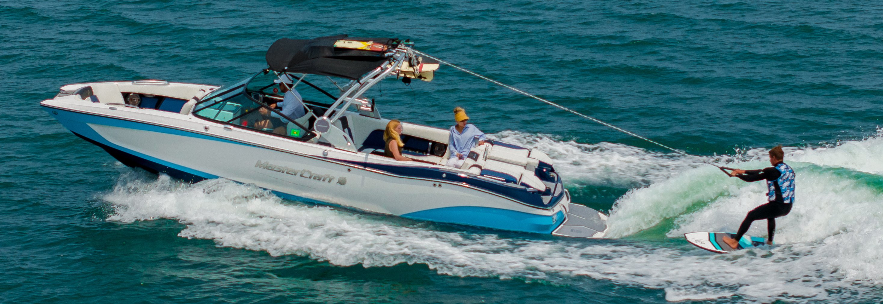 62' Pershing + Seabobs and 26' Mastercraft Tie-Up (25 Guests)