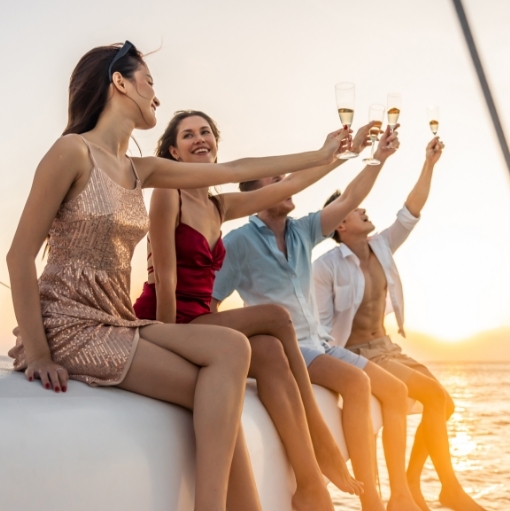 SUNSET & MOONLIGHT CRUISES