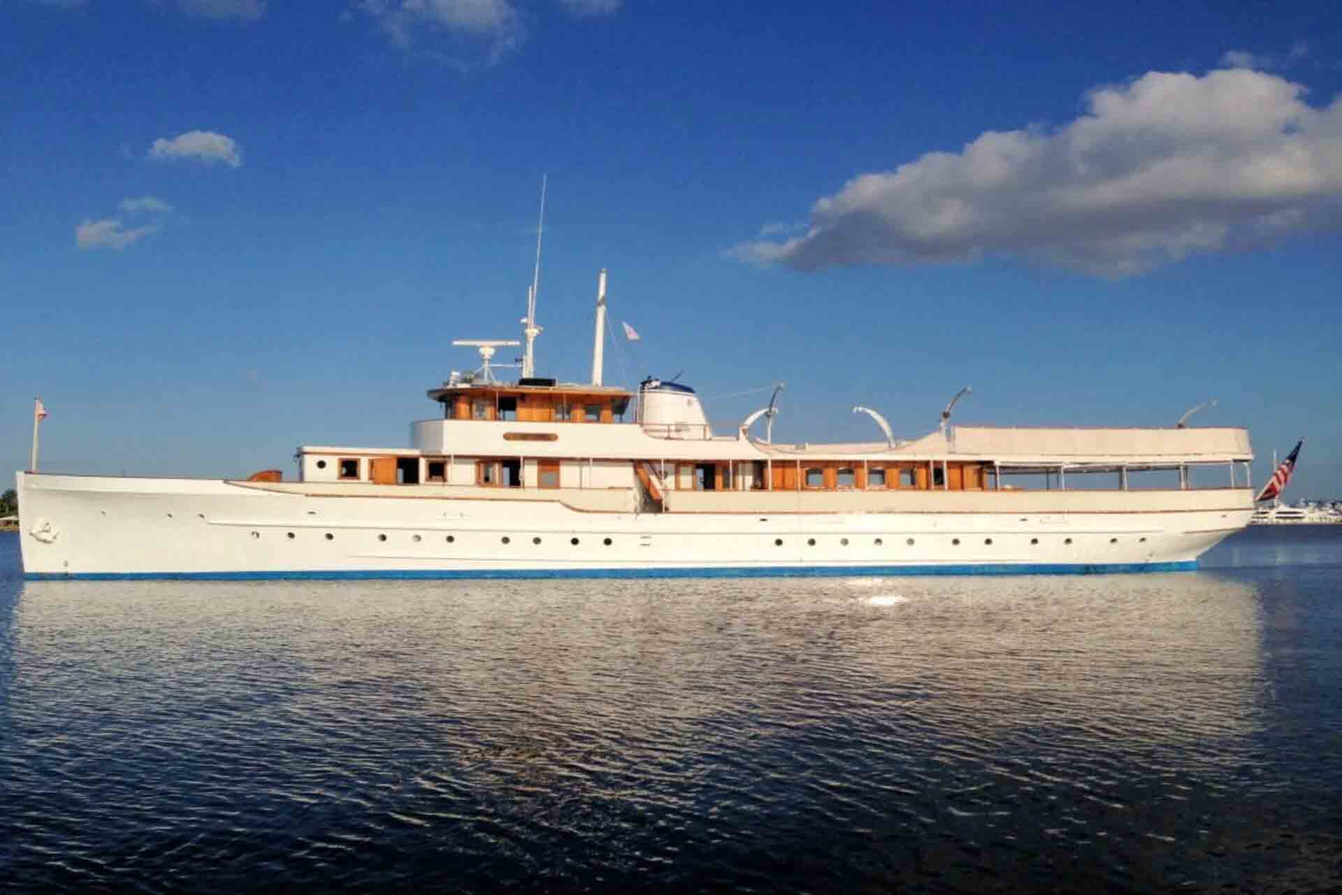 122' Hamptons Event Yacht