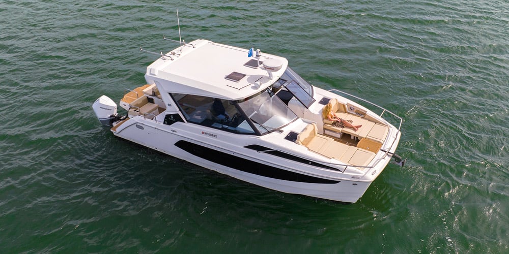 36' 2021 Aquila Catamaran + Seabob - East Hampton