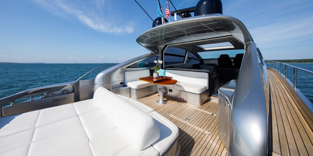 62' Pershing + 2 Seabobs