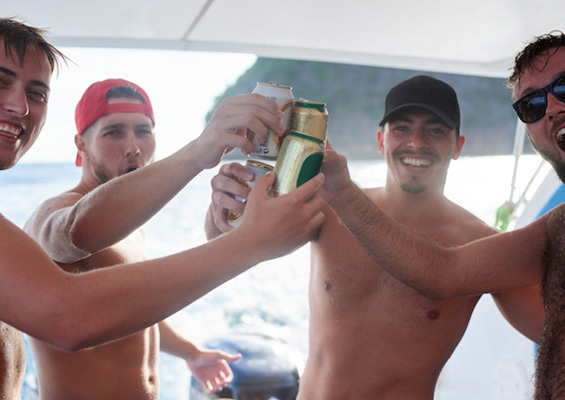 The-ultimate-boat-party-2